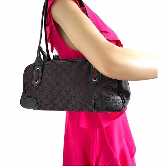 EUC, GUCCI SHERRY LINE GG CANVAS SHOULDER BAG. Authenticity included - Picture 3 of 16